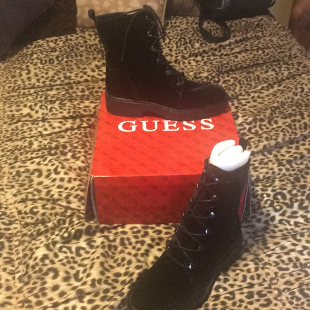 Combat boots